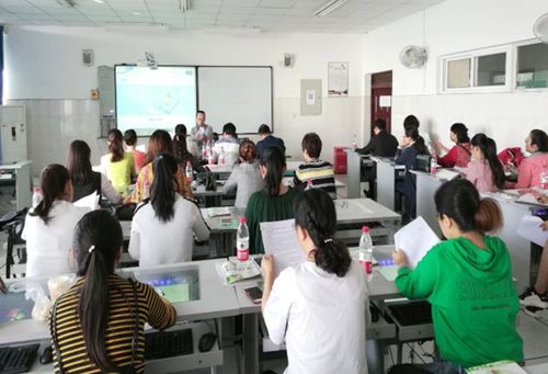 西區教體局開展教育云平臺應用技術培訓活動