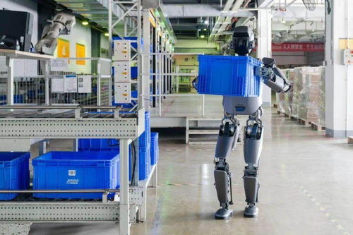 人形機器人 進廠 打工啦 深圳出品
